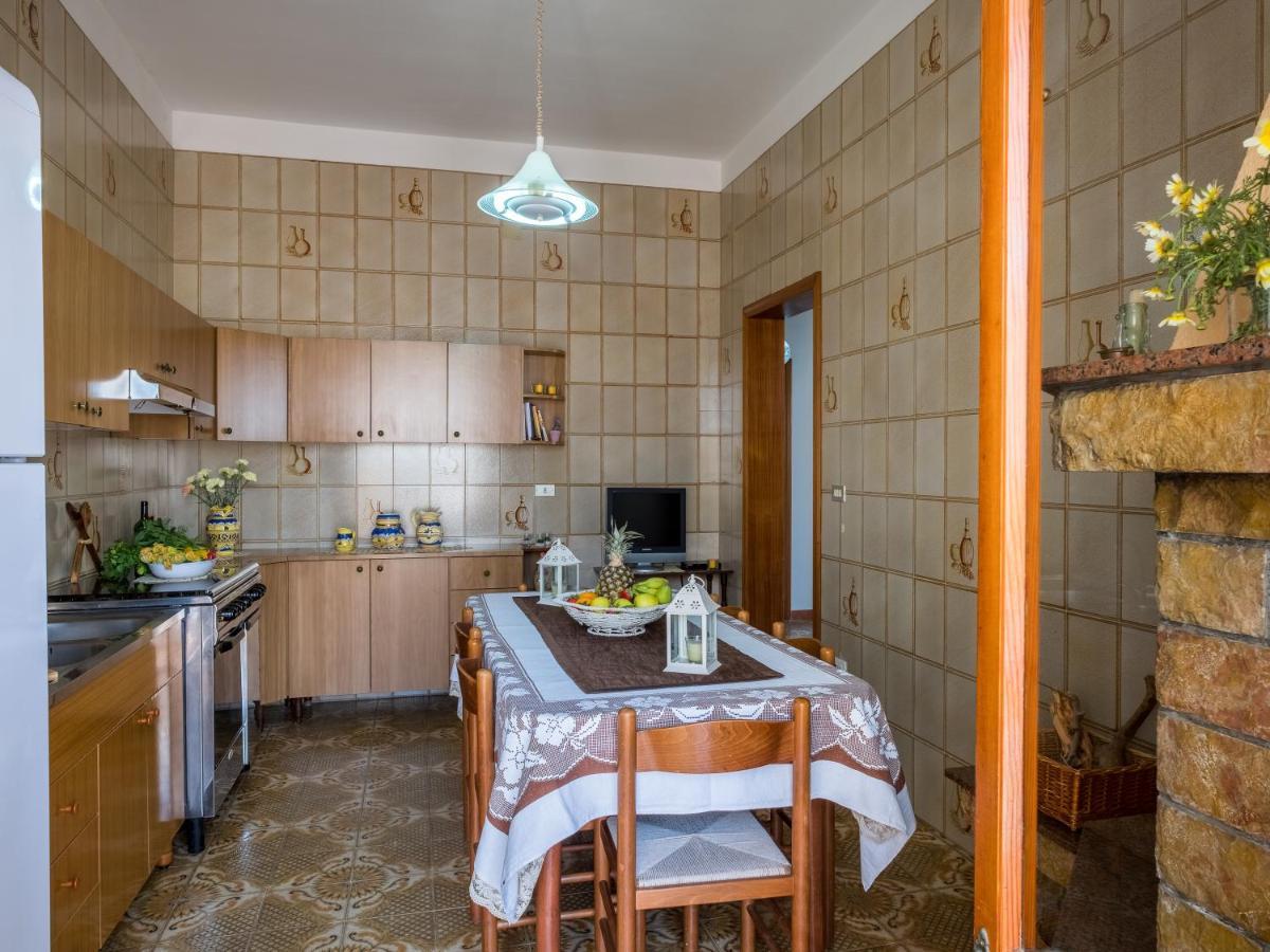 Villetta Lucia Taviano  Esterno foto